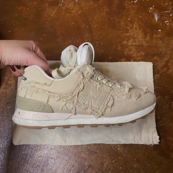 🎀Miumiu x New Balance 574 Sneaker - Picture 3 of 8